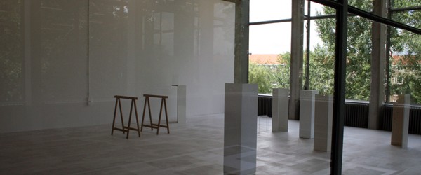 Vandaag opende de eindexamen expositie van het Rietveld. Het moet onderhand maar eens een keer gezegd worden, Rietveld is niet meer wat het ooit geweest is. Internationaal is het nog [&hellip;]