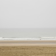 De tentoonstelling De Zee vind niet alleen plaats in het museum MuZee, maar ook in Oostende zelf. Je kunt het laten bij een bezoek aan dat museum maar dan mis [&hellip;]
