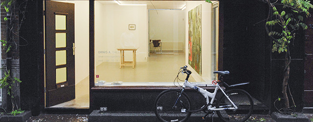 Hoeveel is te veel, maar vooral, hoeveel is te weinig? De kwaliteit van een tentoonstelling laat zich soms afmeten aan de hoeveelheid lege wanden. Daar staat echter wel tegenover dat [&hellip;]