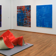 Grensverleggend is een nogal vreemde titel voor een tentoonstelling kunstwerken die grenzen niet meer kennen. De collectie van Kreuk kom namelijk uit het internationale beurzen circuit. Grenzen bestaan daar niet [&hellip;]