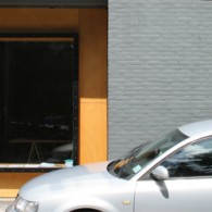 Het werk van  Hedwig Houben (1983) gaat over het werk van Hedwig Houben zelf. Het is zelfreferentieel in die zin dat het naar zijn eigen proces en zijn eigen ‘zijn’ [&hellip;]