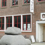 Ik weet nog altijd niet of de museumhoogte nu 150cm of 160 cm is. Dat wisselt van plek tot plek. Ik gebruik zelf altijd 155cm, dan zit ik er veilig [&hellip;]