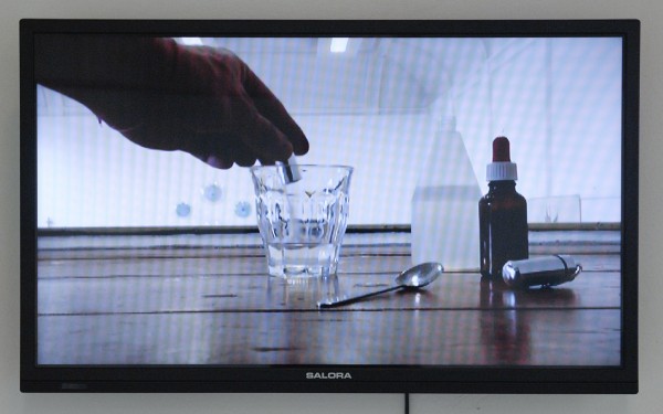 Pavel van Houten - Stof - Bidprentjes met stof uit Santa Cueva, verschillende Morenta devotionalia en video