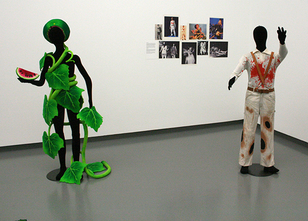 Piero Gilardi - Natuurkostuum & Stemmingskostuum - Polyuerthaan schuim & Machinaal bewerkt textiel