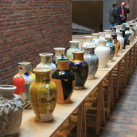 Project Stilleven is het idee van Frank van der Linden om 99 kunstenaars een vaas te laten bewerken tot een werk en dat wordt op dit moment getoond in Museum [&hellip;]