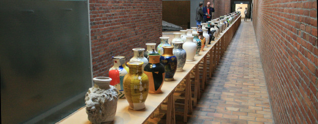 Project Stilleven is het idee van Frank van der Linden om 99 kunstenaars een vaas te laten bewerken tot een werk en dat wordt op dit moment getoond in Museum [&hellip;]