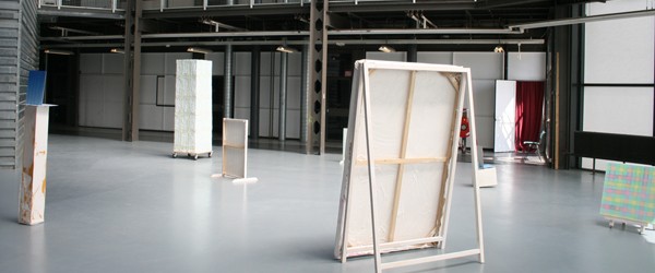 In de reeks Eindexamen Exposities ben ik ook naar Enschede en (later vandaag on-line) Arnhem gereisd. Groningen moet nog even wachten want de NS wilde niet meewerken. Om te beginnen [&hellip;]