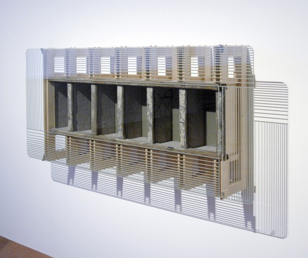 Reinhard Mucha - Zingst - metaal, floatglas, alkyd email geschilderd op achterzijde van glas, houten ladder, vilt en meubelplaat, 2014