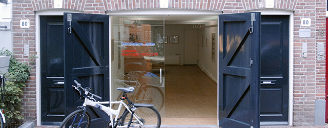 Voor sommige kunstkenners is Armando (1929) een levende legende en een held. Voor mij is hij meer de Oscar Mopperkont van de kunst. Armando zelf noemt zijn pessimisme in zijn [&hellip;]