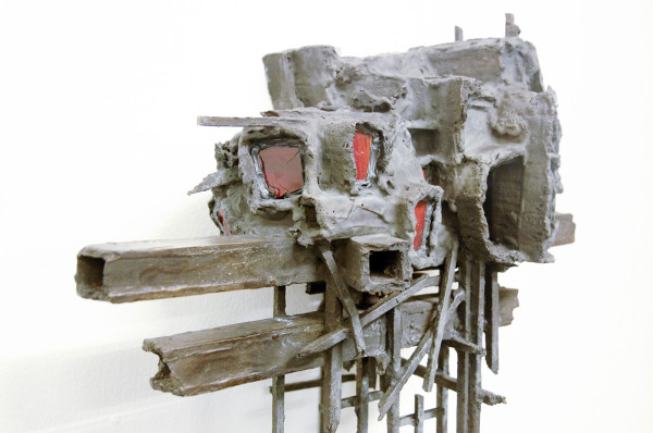 Rob Voerman - Double Shafts - 68x38x18cm Brons en glas (detail)