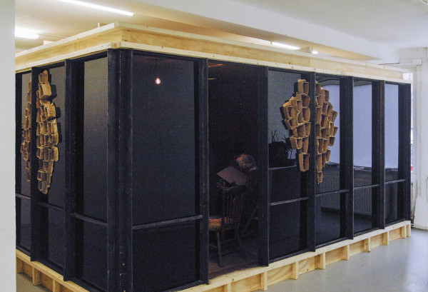 Rob Voerman - Fifth Season - 242x485x466cm Installatie mixed media