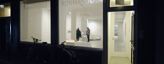 Vandaag was ik voor de verandering weer eens in Amsterdam. Dit keer voor een groepstentoonstelling bij Ron Mandos. Natuurlijk bent u allen van harte welkom om zaterdag om 5 uur [&hellip;]