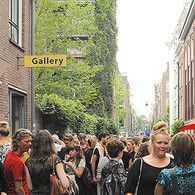 Vandaag opende de Best of Graduates bij Ron Mandos. Omdat de galerie verbouwd wordt is de tentoonstelling dit jaar bij Witteveen Art Centre in plaats van aan de Prinsengracht. Het [&hellip;]