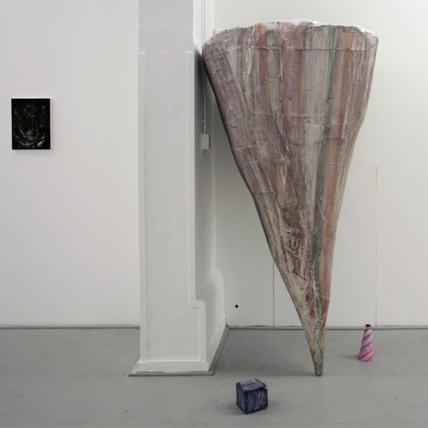 Sander van Deurzen - Zonder Titel (3Beelden) - 200x100x100cm Olieverf op papier Sander van Deurzen - Zonder Titel (3Beelden) - 200x100x100cm Olieverf op papier