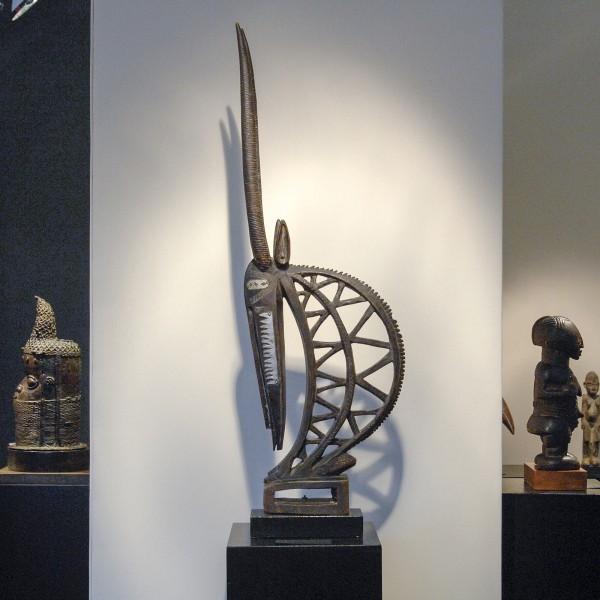 Sanne Nies Tribal Art - ?