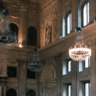 Ergens aan het begin van de zomer is het ieder jaar zo ver, iedereen onder de 35 die iets doet met verf stuurt zijn werk in voor de Koninklijke Prijs [&hellip;]