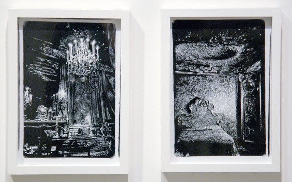 Sebastiaan Bremer - Corridors, Elysee & Corridors, Palace Bedroom - 24x17cm Beschilderde en besneden gelatine zilverprint en mixed media