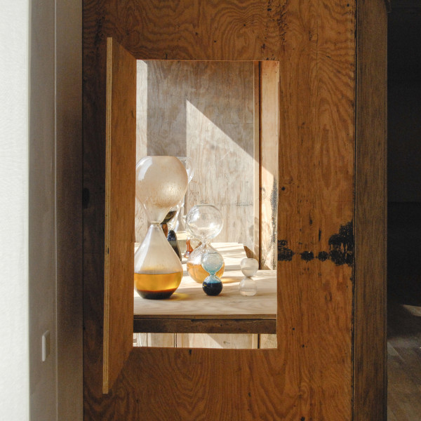 Suchan Kinoshita - Hok 1 - Hout en glas met diverse substanties 1996