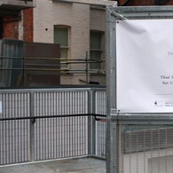 In Londen vond ook tijdens de Frieze de Sunday Art Fair plaats. Een beurs bestaande uit een twintigtal galeries met hedendaagse avant-garde kunst. De beurs is opmerkelijk, niet alleen vanwege [&hellip;]