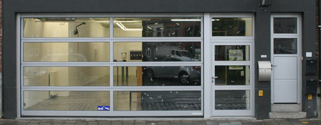 Dit is typisch zo’n kunstenaar waarvan je op het oog niet direct begrijpt wat hij precies aan het doen is, maar dat hij dat zelf wel weet. Ricardo Brey (1955) [&hellip;]