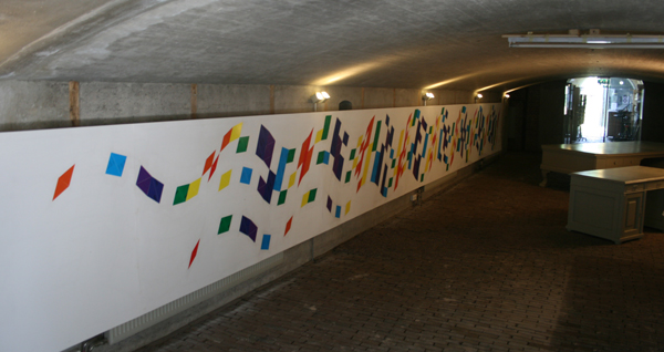 Thomas I'Anson - Thogether (Today), Morse Wave - 1300x122cm Offset lithografie en een beetje lijm op wand_1 Thomas I'Anson - Thogether (Today), Morse Wave - 1300x122cm Offset lithografie en een beetje lijm op wand