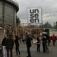 FOAM organiseert van de 19e tot 23e (dit weekend) Unseen, een groots opgezette beurs voor fotografie. Dat fotografie als begrip breed moet worden begrepen wordt direct duidelijk aan eenieder die [&hellip;]