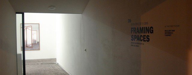 Een galerieruimte is veelal een white cube. Een plek met egaal witte wanden, een strakke vloer en TL-lichten die de werken uitlichten. Die ruimte als startpunt nemen van werk zou [&hellip;]