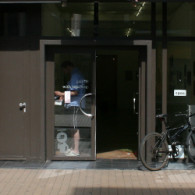 Ik was onlangs in Groningen voor de afstudeer expositie en bezocht net als het jaar ervoor en daarvoor ook galerie van Tsjalling Venema. De kracht van zijn galerie zit hem blijkbaar toch in [&hellip;]