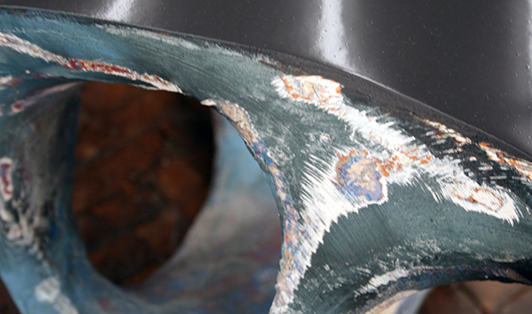 Wolfgang Flad - Ground - 56x42x255cm Hout, papier-mache, lak en verf (detail)