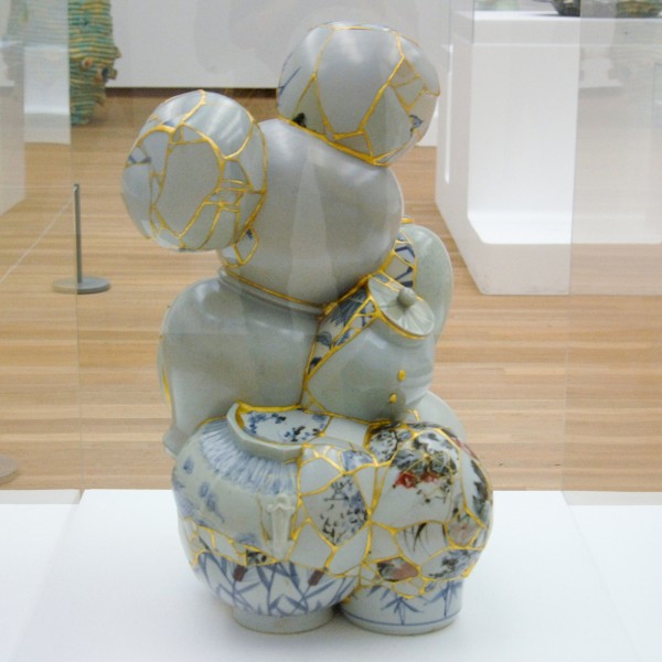 Yee Sookyung - Translated Vase 13 - Stukgegooid keramiek, epoxy en 24-karaats bladgoud, 2008