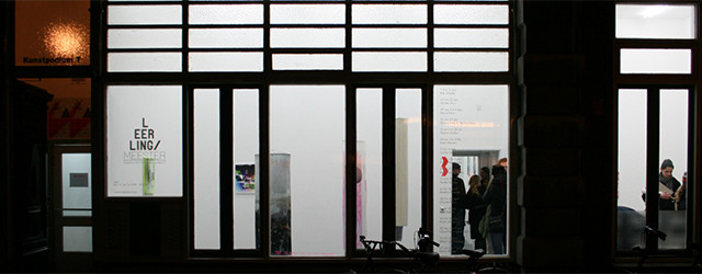 Uit de categorie ‘aanpakken!’ opende deze avond een nieuwe Leerling Meester editie bij Kunstpodium T. Geen gefröbel maar statements maken, doen. Niet altijd even precies maar wel op zijn minst [&hellip;]